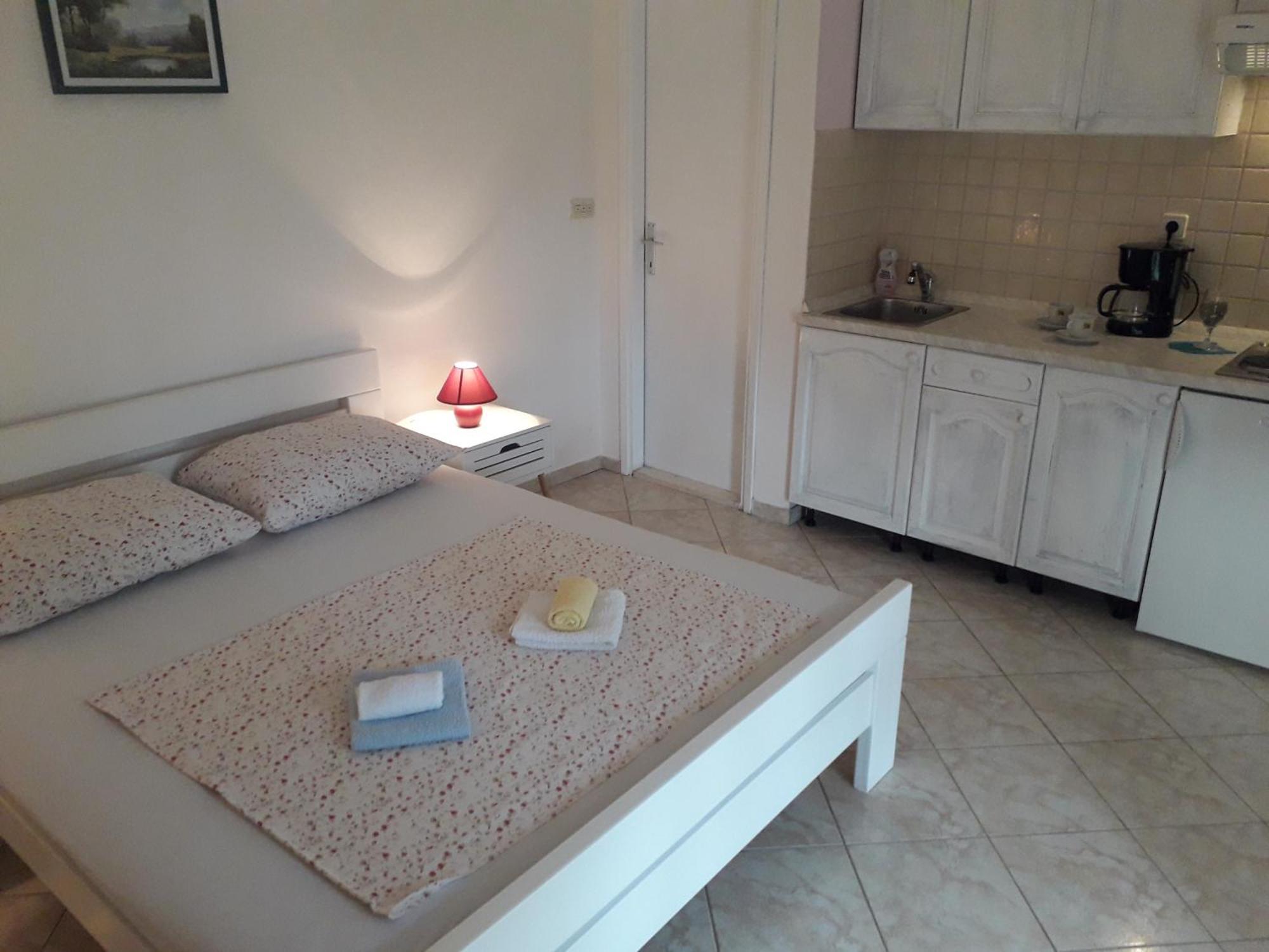 Apartments With A Parking Space Pakostane, Biograd - 14054 Bilik gambar